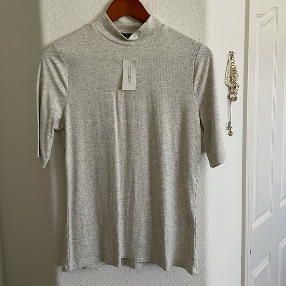 Banana Republic Tops - Mock neck top